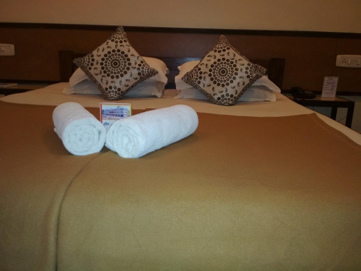 Hotel Durvankur Ganpatipule Eksteriør bilde